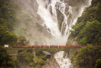 one-day-goa-to-dudhsagar-waterfalls-sightseeing-tour-package-private-cab-header