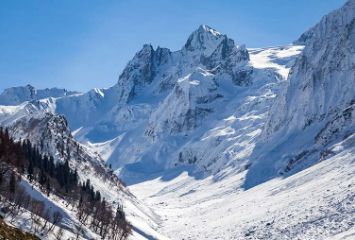 thajiwas-glacier-sonmarg