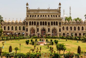 Bara-Imambara_1428435608-600X400-1280x720 (1)